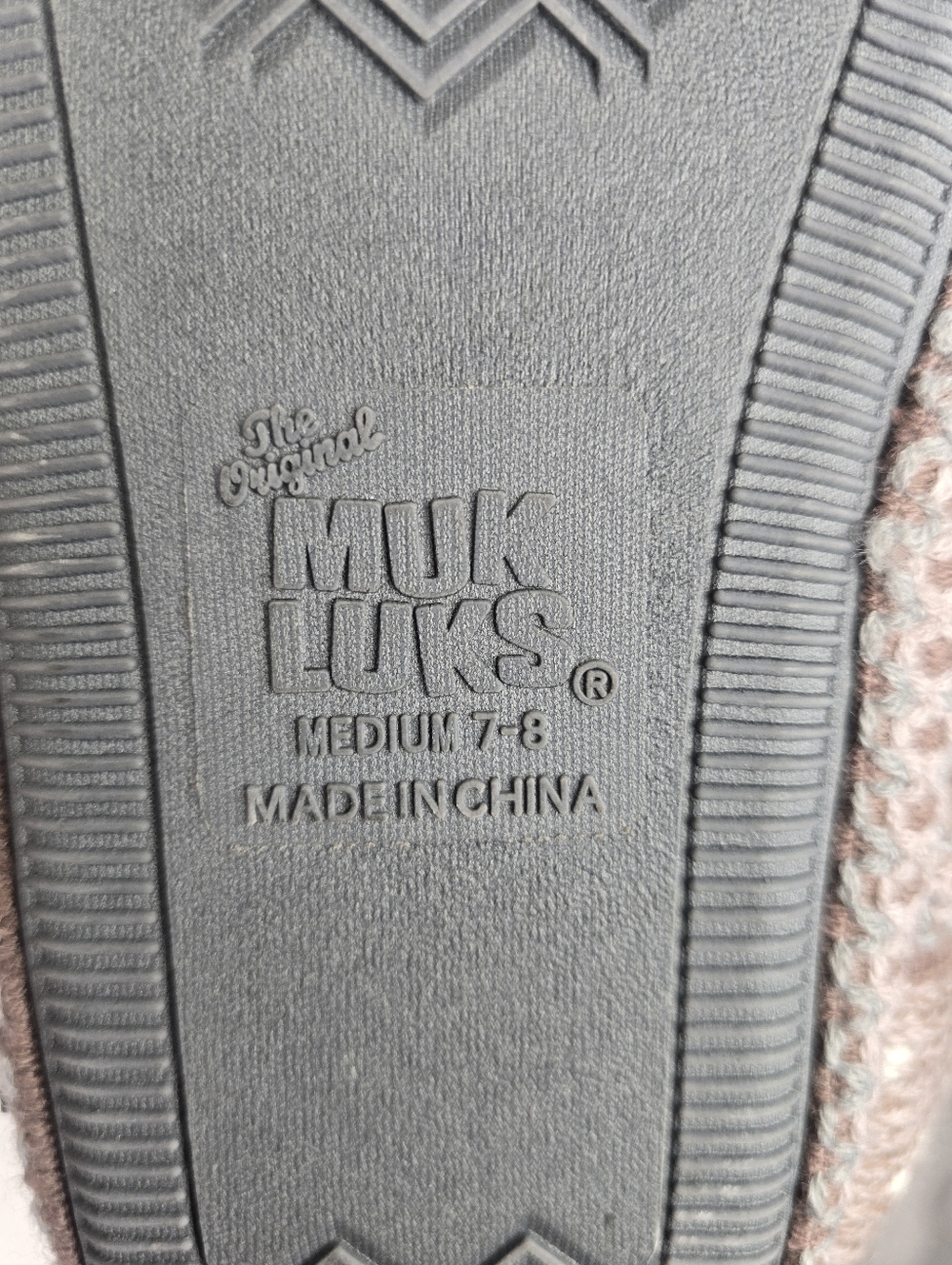 Muk Luks Slip On Warm Cozy House Shoes Sz M 7-8 - Picture 7 of 7